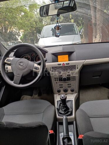 Opel Astra 2006, 237,590 km - 1.3 l - Bakı