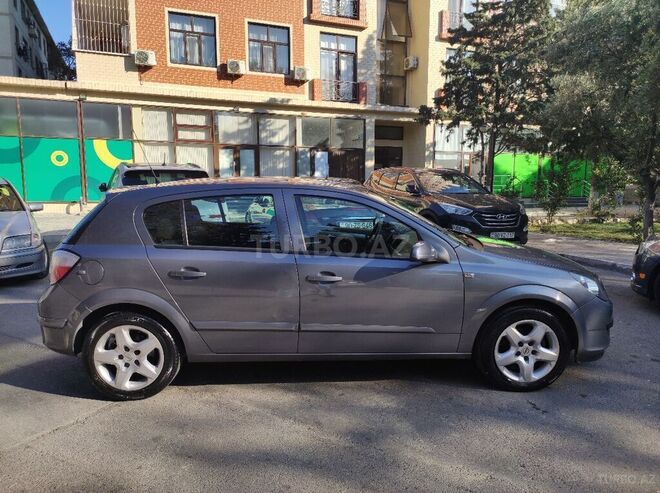 Opel Astra 2006, 237,590 km - 1.3 l - Bakı