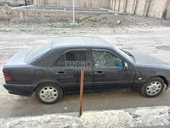 Mercedes C 250 1997, 256,000 km - 2.5 l - Gəncə