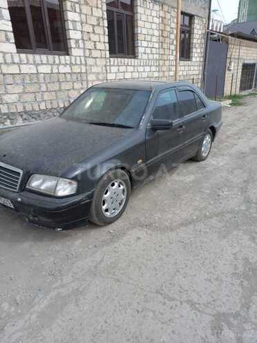Mercedes C 250 1997, 256,000 km - 2.5 l - Gəncə