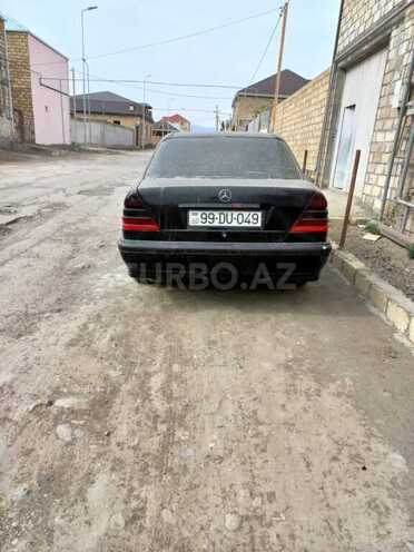 Mercedes C 250 1997, 256,000 km - 2.5 l - Gəncə