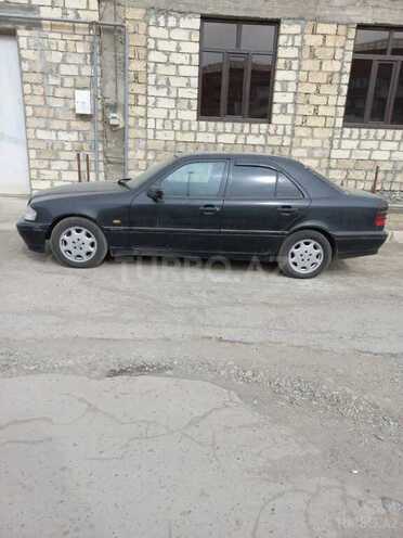 Mercedes C 250 1997, 256,000 km - 2.5 l - Gəncə