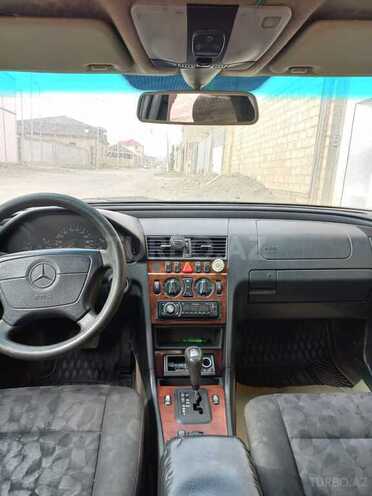 Mercedes C 250 1997, 256,000 km - 2.5 l - Gəncə