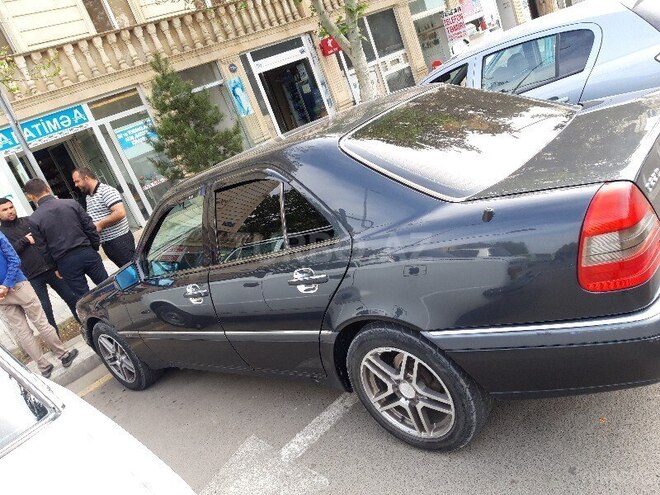 Mercedes C 220 1994, 329,000 km - 2.2 l - Dəliməmmədli