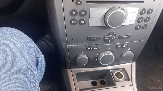 Opel Astra 2006, 215,000 km - 1.3 л - Bakı