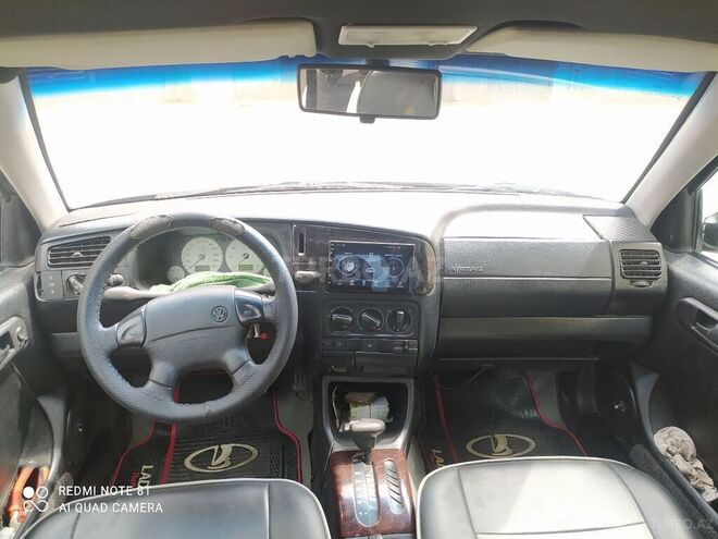 Volkswagen Vento 1997, 236,521 km - 2.0 l - Bakı