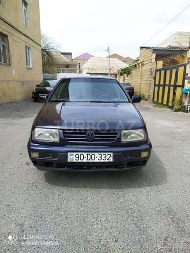 Volkswagen Vento 1997, 236,521 km - 2.0 l - Bakı