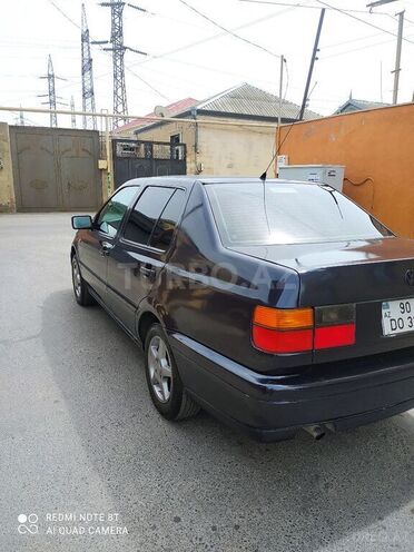 Volkswagen Vento 1997, 236,521 km - 2.0 l - Bakı