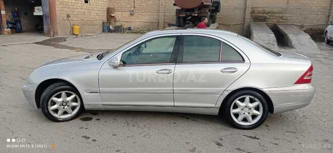 Mercedes C 200 2001, 324,288 km - 2.0 l - Beyləqan