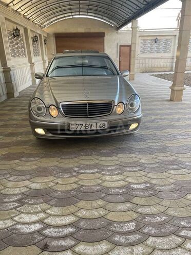 Mercedes E 240 2003, 277,000 km - 2.6 l - Bakı