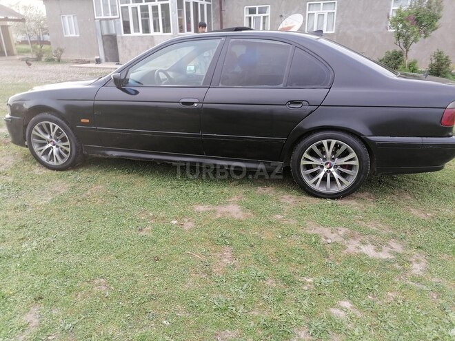 BMW 525 1998, 619,677 km - 2.5 l - Quba