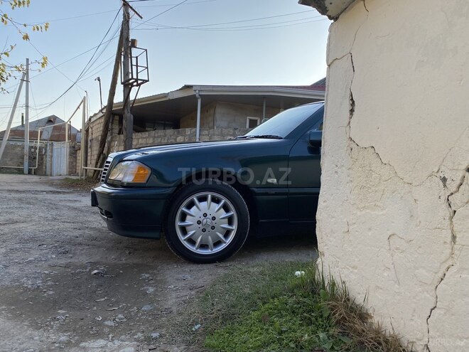 Mercedes C 200 1997, 300,000 km - 1.8 l - Saatlı