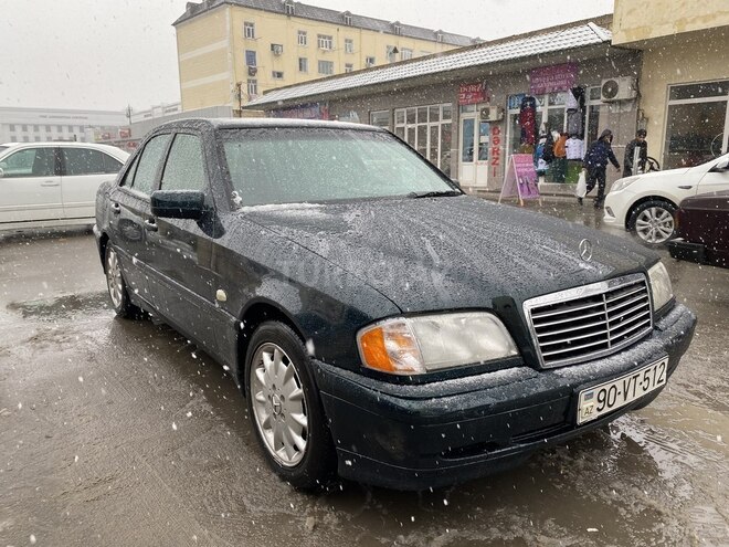 Mercedes C 200 1997, 300,000 km - 1.8 l - Saatlı