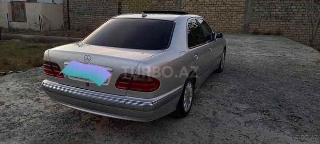 Mercedes E 220 2000, 512,000 km - 2.2 l - Bakı