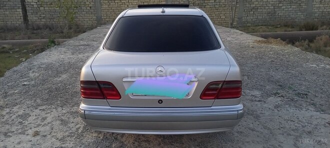 Mercedes E 220 2000, 512,000 km - 2.2 l - Bakı