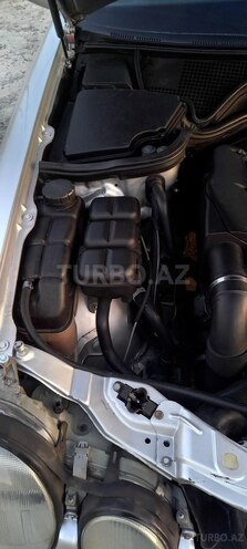 Mercedes E 220 2000, 512,000 km - 2.2 l - Bakı