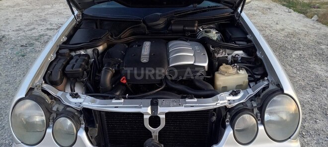 Mercedes E 220 2000, 512,000 km - 2.2 l - Bakı