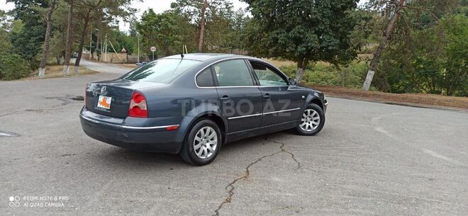 Volkswagen Passat 2002, 385,306 km - 1.8 l - Quba