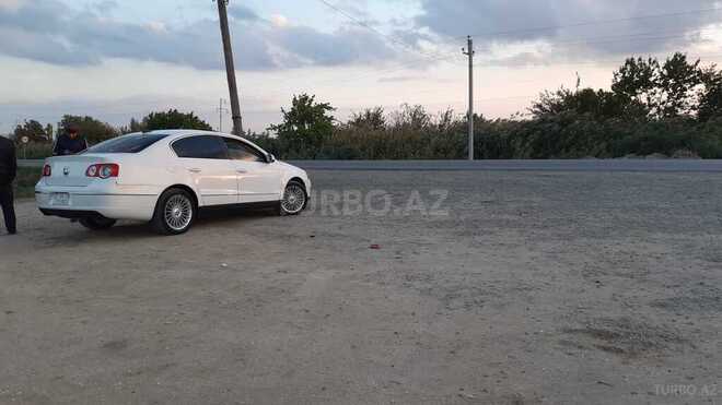 Volkswagen Passat 2005, 232,000 km - 2.0 l - Şirvan