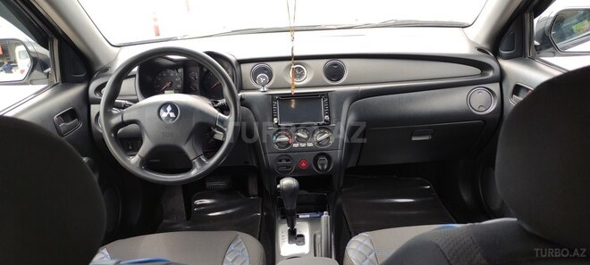 Mitsubishi Outlander 2004, 183,000 km - 2.4 л - Bakı