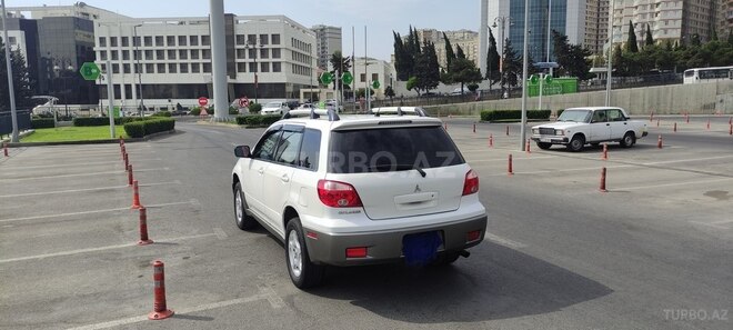 Mitsubishi Outlander 2004, 183,000 km - 2.4 л - Bakı