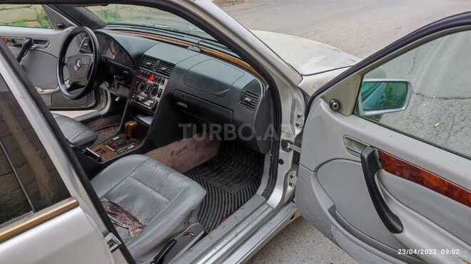 Mercedes C 230 2000, 300,000 km - 2.3 l - Bakı