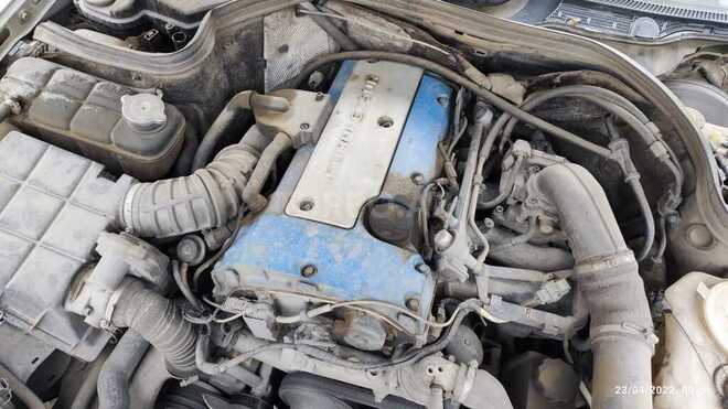Mercedes C 230 2000, 300,000 km - 2.3 l - Bakı