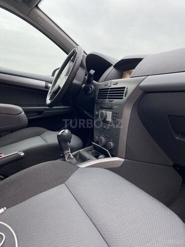Opel Astra 2004, 114,000 km - 1.4 l - Bakı