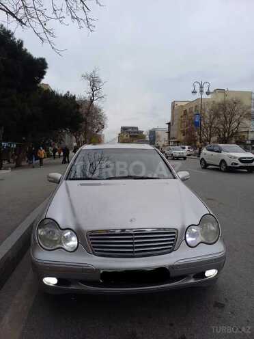 Mercedes C 240 2000, 310,400 km - 2.6 l - Bakı