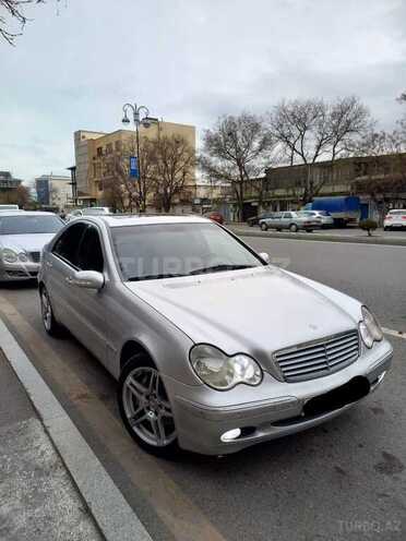 Mercedes C 240 2000, 310,400 km - 2.6 l - Bakı