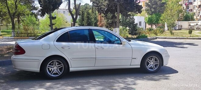 Mercedes E 240 2004, 310,098 km - 2.6 l - Sumqayıt