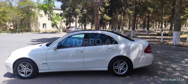Mercedes E 240 2004, 310,098 km - 2.6 l - Sumqayıt