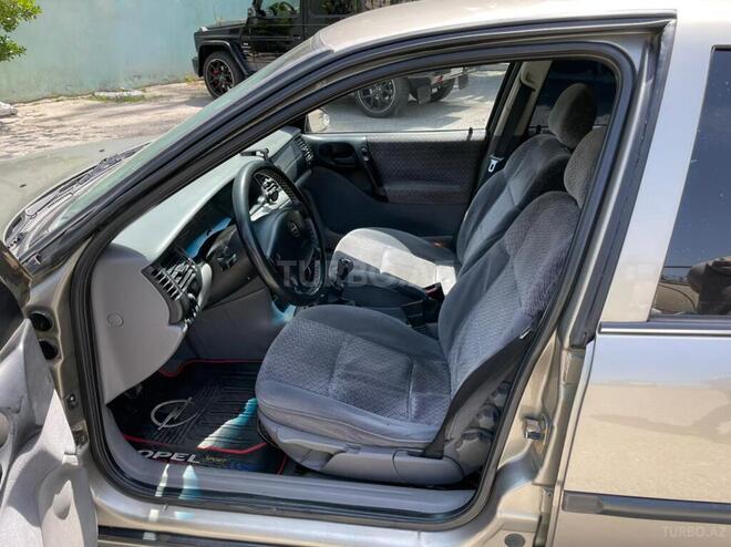 Opel Vectra 1996, 568,000 km - 2.0 l - Bakı