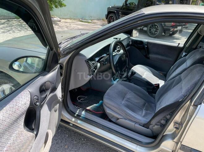 Opel Vectra 1996, 568,000 km - 2.0 l - Bakı