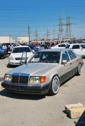 Mercedes E 220 1993, 495,850 km - 2.2 l - Bakı