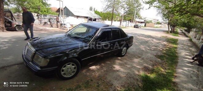 Mercedes E 250 1992, 598,000 km - 2.5 l - Beyləqan