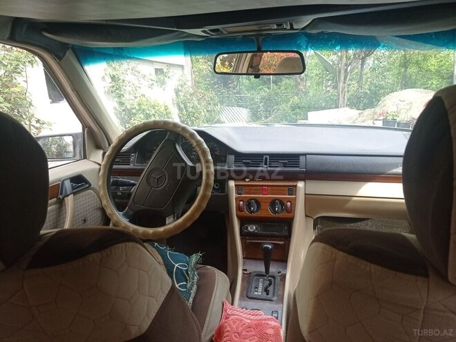 Mercedes E 200 1992, 369,000 km - 2.0 l - Lənkəran