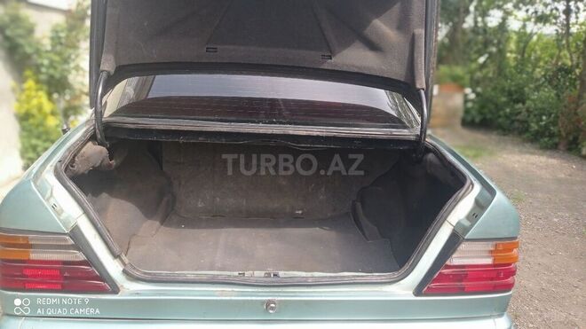 Mercedes E 200 1992, 369,000 km - 2.0 l - Lənkəran