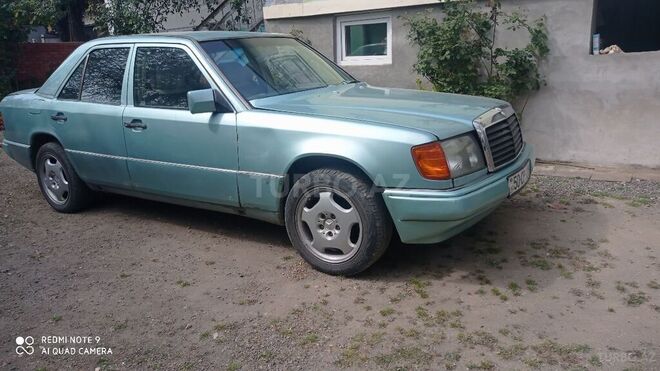 Mercedes E 200 1992, 369,000 km - 2.0 l - Lənkəran