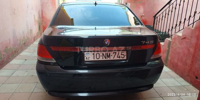 BMW 745 2001, 277,987 km - 4.4 l - Bakı
