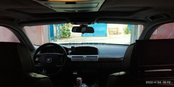 BMW 745 2001, 277,987 km - 4.4 l - Bakı