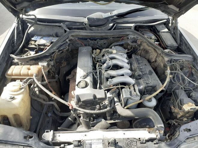 Mercedes E 250 1992, 460,000 km - 2.5 l - Bakı