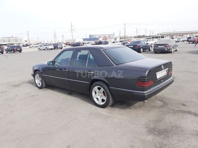 Mercedes E 250 1992, 460,000 km - 2.5 l - Bakı