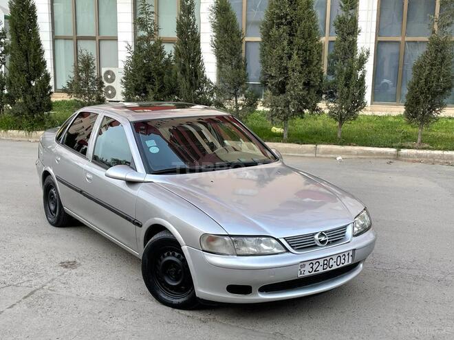 Opel Vectra 1996, 263,000 km - 1.6 l - Gəncə