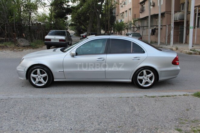 Mercedes E 220 2002, 395,000 km - 2.2 л - Bakı