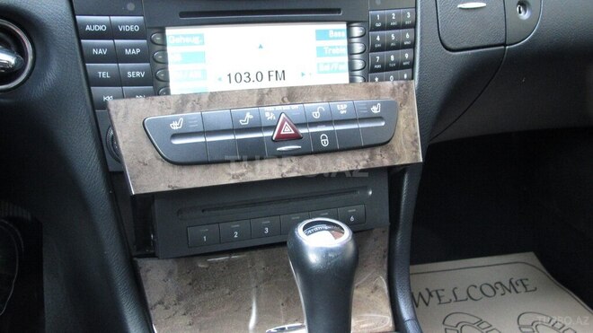 Mercedes E 220 2008, 260,000 km - 2.2 l - Bakı