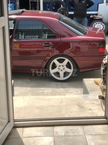 Mercedes C 240 1998, 230,000 km - 2.4 l - Bakı