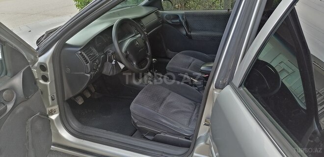 Opel Vectra 1997, 361,000 km - 2.0 l - Quba