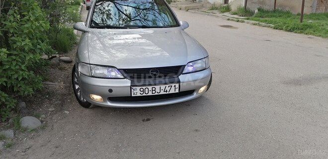 Opel Vectra 1997, 361,000 km - 2.0 l - Quba