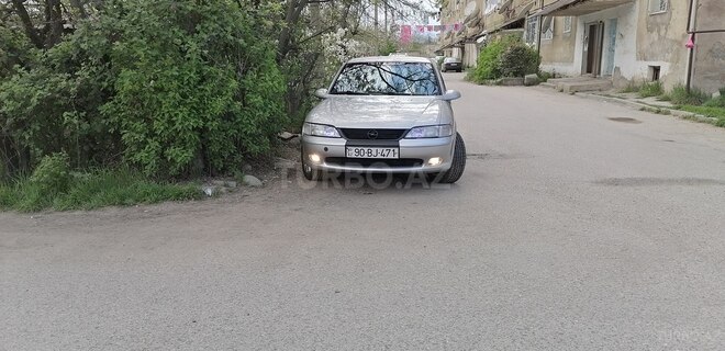 Opel Vectra 1997, 361,000 km - 2.0 l - Quba